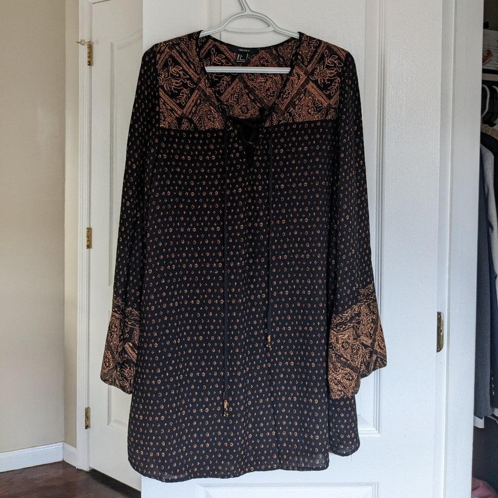 Flowy patterned dress